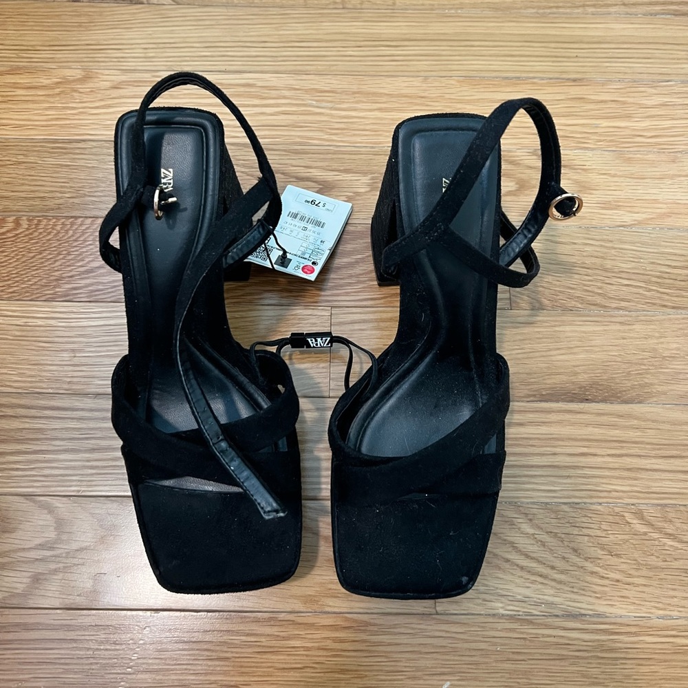 NWT Zara black platform heels